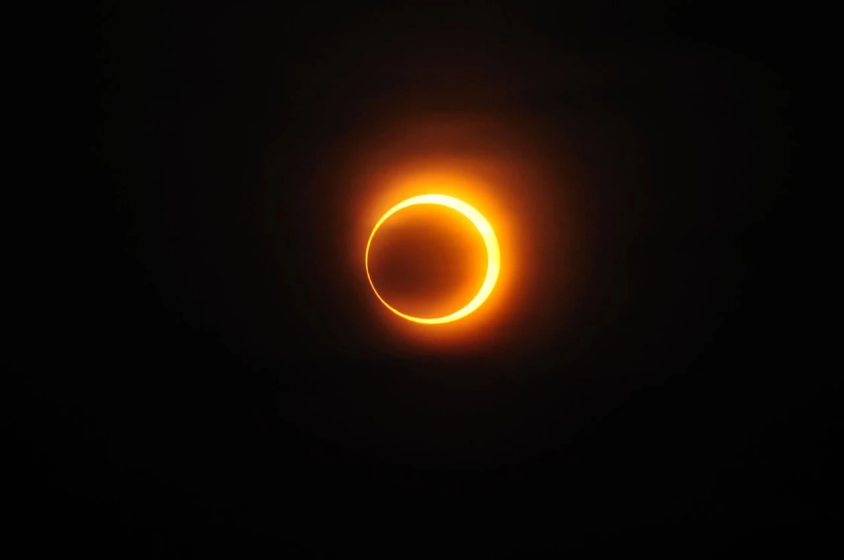 Un eclipse solar muy peculiar el 8 de marzo